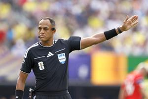 Delegarea „arbitrului preferat al lui Messi” pentru semifinala Argentina - Anglia i-a indignat pe britanici: „În ciuda teoriilor conspirației”