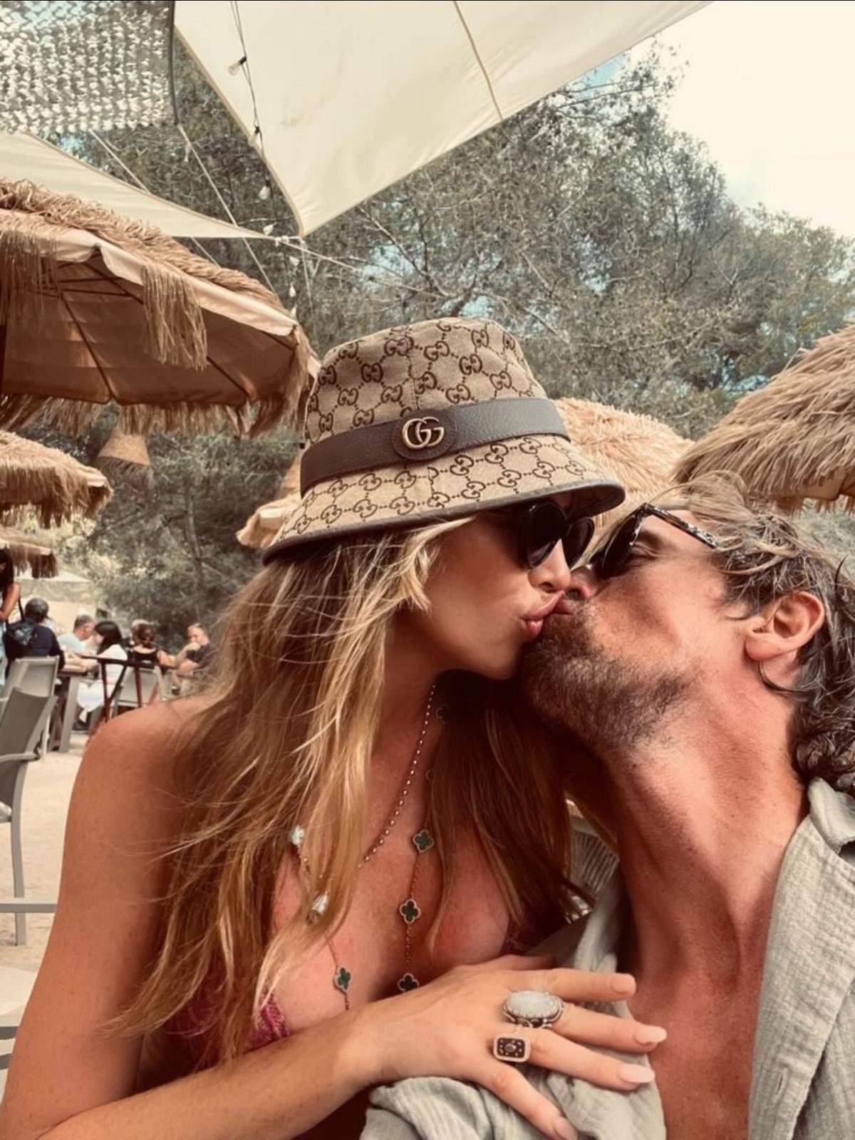 Abbey Clancey, soția lui Peter Crouch