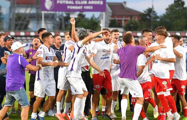 Proprietari străini la alt club din Liga 1? Președintele echipei anunță: „Insistă să aducă un investitor din China”