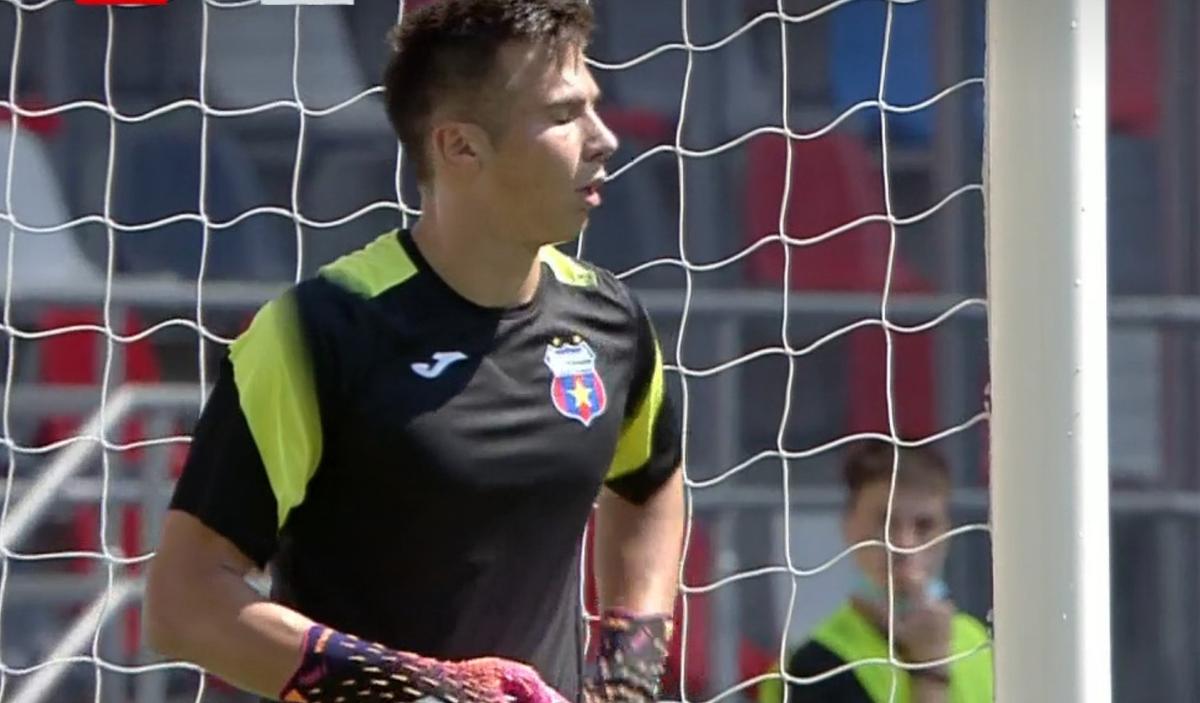 Faza anului în Liga 2 » Portarul a marcat de la 70 de metri împotriva Stelei! Motivul pentru care golul de senzație a fost anulat