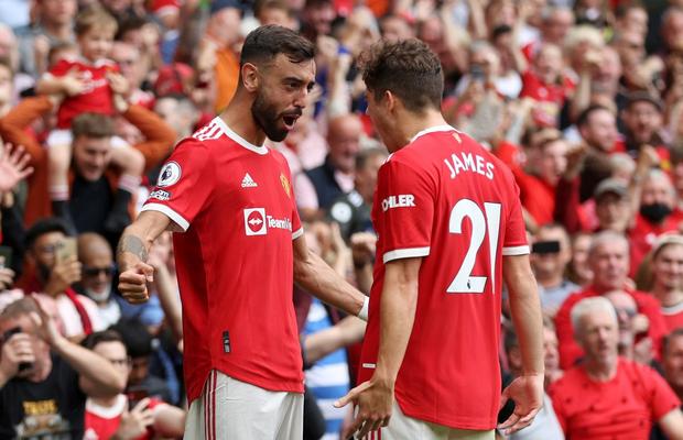 „Diavoli” furioși! Manchester United a zdrobit-o pe Leeds în prima etapă: hattrick Bruno Fernandes + Pogba, 4 pase de gol!