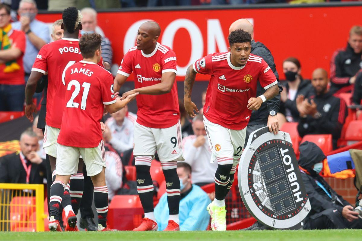 Scene îngrozitoare înainte de Manchester United - Leeds » Bătaie violentă între huliganii celor două echipe