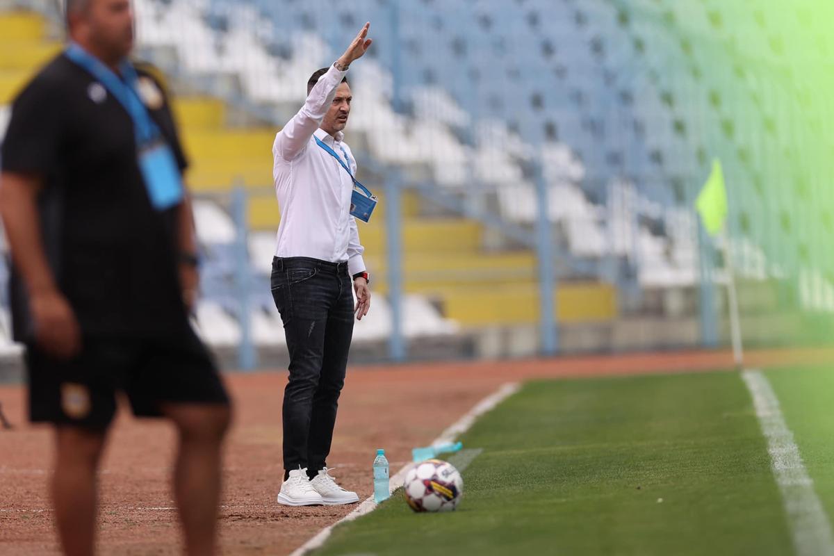 Mirel Rădoi, îngrijorat înaintea play-off-ului Conference: „Nu ne-a ajutat deloc! Sper să se schimbe ceva până joi”