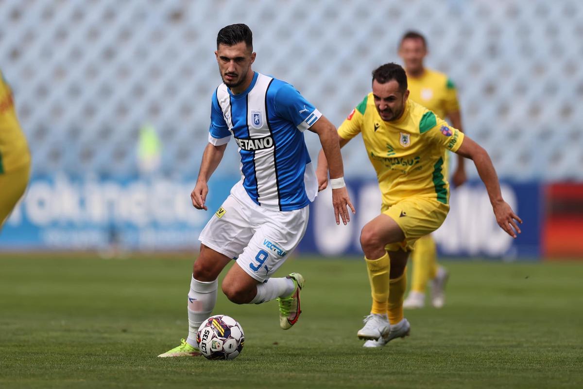 Rădoi a antrenat și norocul la CS Universitatea Craiova! Final incandescent cu Mioveni: penalty ratat și gol anulat de VAR