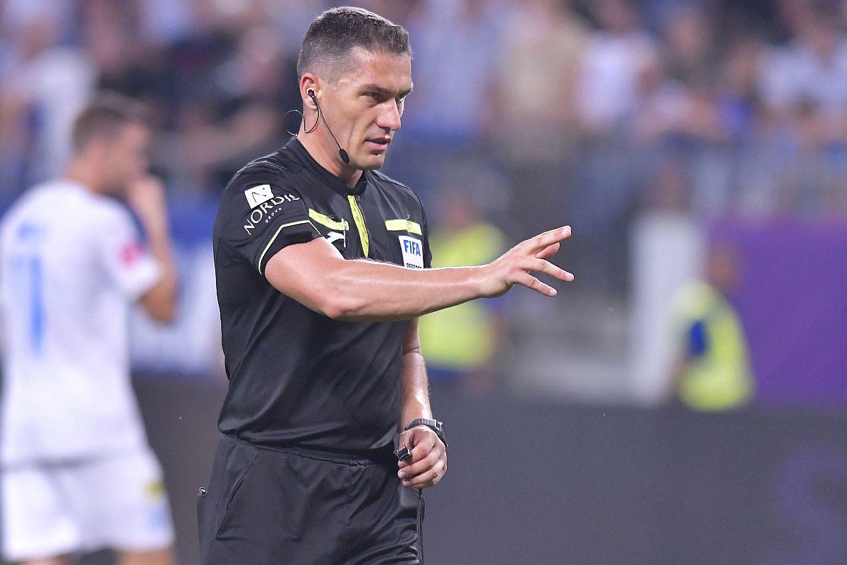 Cine este Istvan Kovacs, „centralul” care va arbitra finala Ligii Campionilor » Drumul dintr-un apartament din Carei, „șpaga” de 2 lei și debutul cu „roșu”