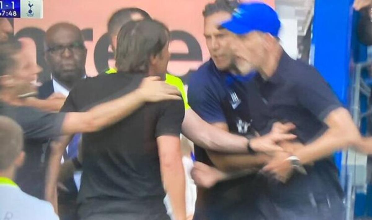 Conte și Tuchel s-au încăierat pe teren! Scene incredibile după Chelsea - Tottenham