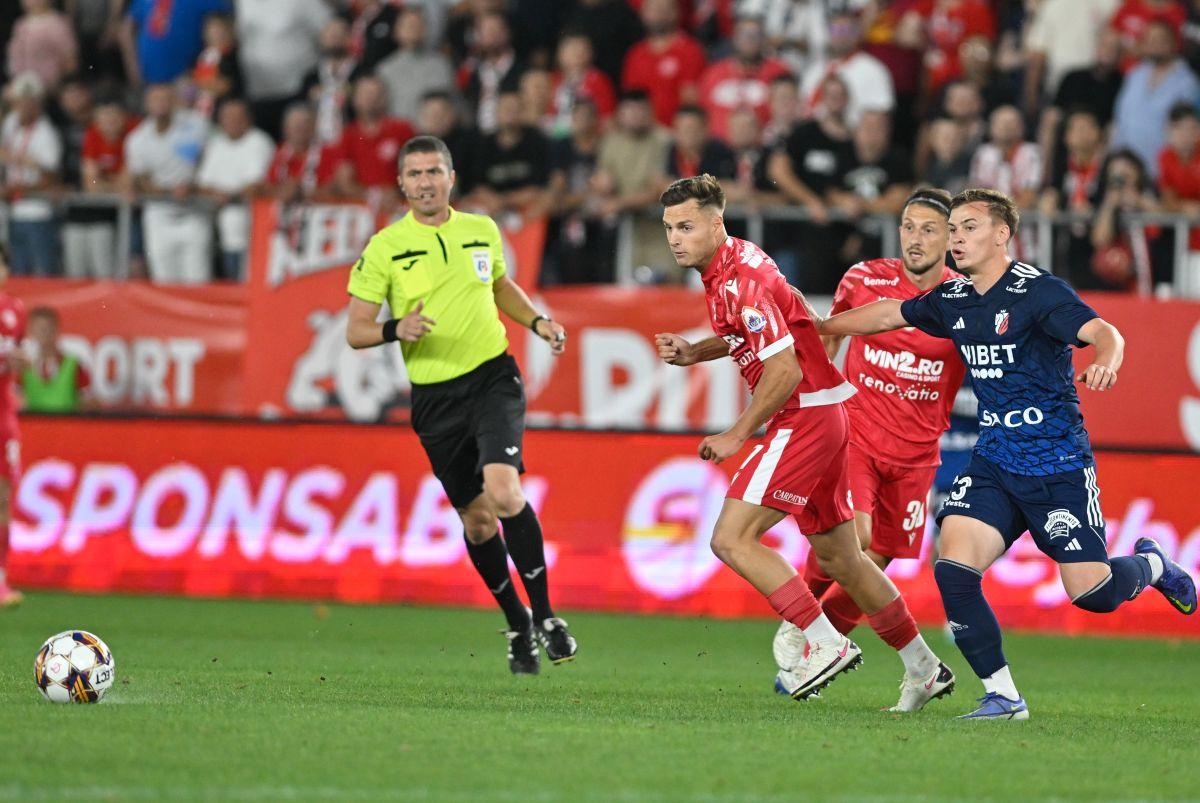 Dinamo „sparge gheața” în Superligă! Prestația sclipitoare a lui Dennis Politic zdruncină și mai tare postul lui Croitoru » Clasamentul ACUM