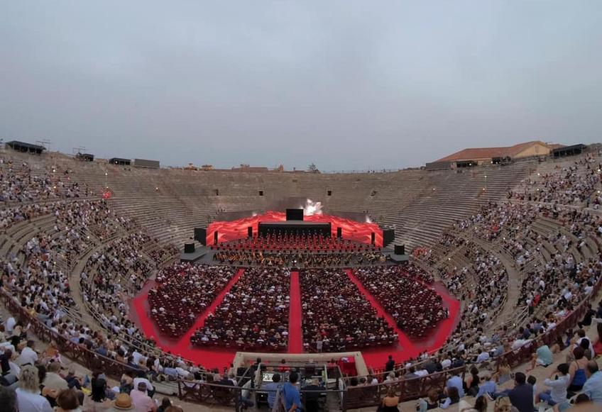 FOTO: Facebook @arenaverona