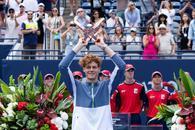 Jannik Sinner, cel mai nou campion Masters 1000, exemplu de modestie: „Vreau să le semăn părinților mei”