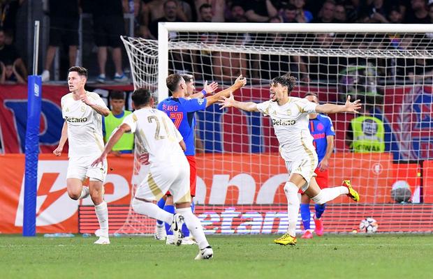 După eliminare, se pregătesc sancțiuni pentru FCSB: „Incredibil, românul de la FARE a semnalat scandări homofobe! Înțeleg că e rapidist”