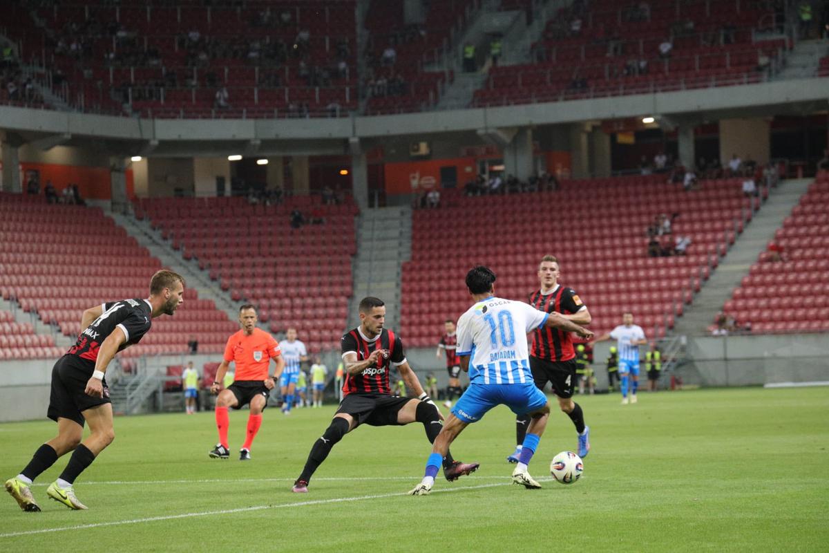 Universitatea Craiova merge în play-off, la capătul celei mai nebune „duble” din Conference League » Întoarsă de la 0-4, echipa lui Rădoi s-a descătușat în prelungiri! Pe cine va înfrunta