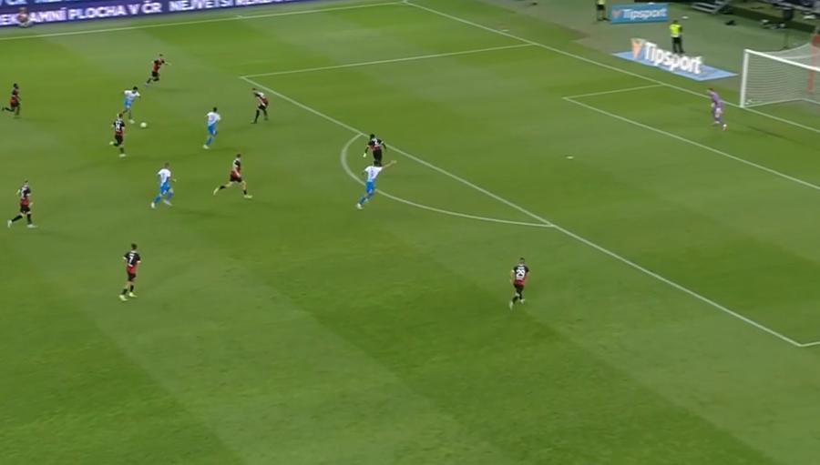 Universitatea Craiova merge în play-off, la capătul celei mai nebune „duble” din Conference League » Întoarsă de la 0-4, echipa lui Rădoi s-a descătușat în prelungiri! Pe cine va înfrunta