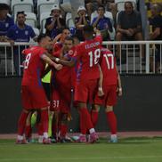 FCSB, fără sponsorul principal pe tricouri, în Kosovo // foto: Ionuț Iordache (GSP)
