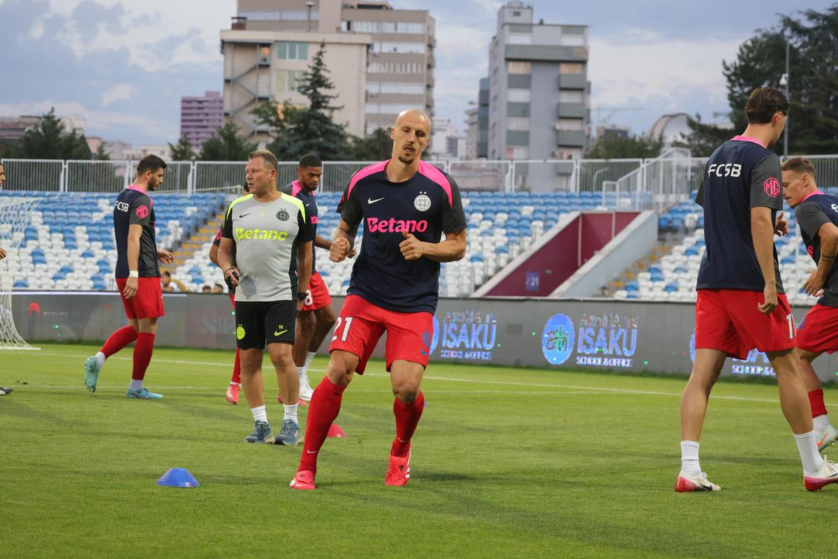 Drita - FCSB, imagini de pe gazon, înainte de meci