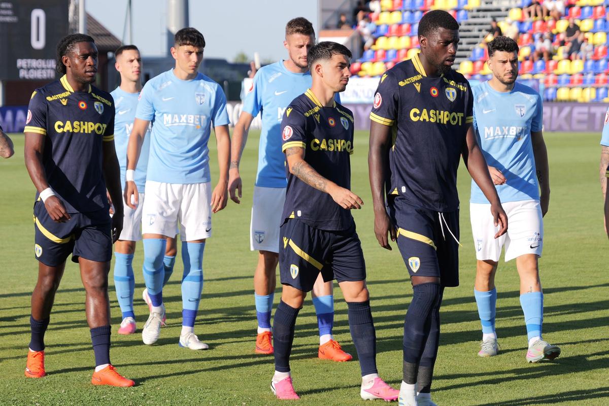 Florin Pîrvu, descumpănit după eșecul cu Petrolul: „Trebuie să ne trezim”