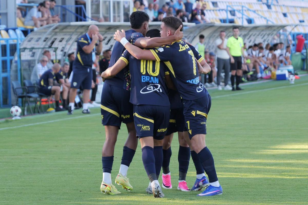 Imagini de meci FC Voluntari - Petrolul