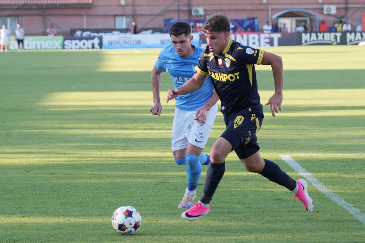 Imagini de meci FC Voluntari - Petrolul