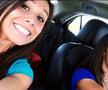 Collette și Ashley, două prietene care călătoreau cu mașină, au avut un accident după ce au făcut acest selfie. Femeia de pe locul pasagerului a murit.
