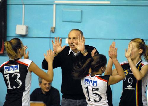 Dan Gîrleanu pe vremea când era antrenor la U Cluj FOTO sportpictures.eu