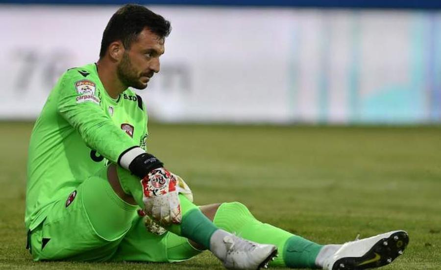 Fanii-acționari de la Dinamo reacționează după cel mai recent transfer: „Puțină lume știe cât de vânăt era piciorul lui la ultimele meciuri”
