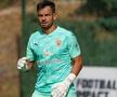 Portarul Rene Roman Hinojo, 36 de ani, a semnat cu Dinamo