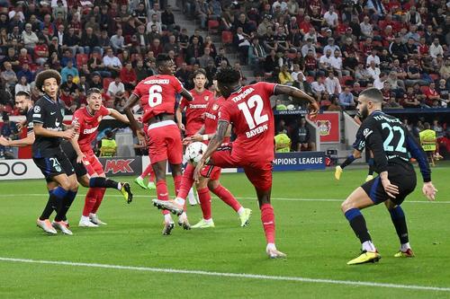 Tapsoba, fundașul lui Leverkusen, Foto: Imago Images