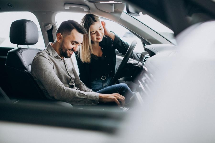 Cum să beneficiezi de un vehicul în Capitală? Servicii de închirieri mașini în București simple și rapide