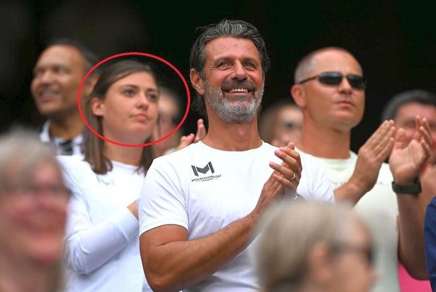 Candice Gohier, alături de Mouratoglou Suplimentul Keto colagen de la Schinuossa Superfood, folosit de Halep, e produs de o firmă din Canada: Quantum Nutrition » Surse GSP: „Toți sportivii de la Academia Mouratoglou foloseau”