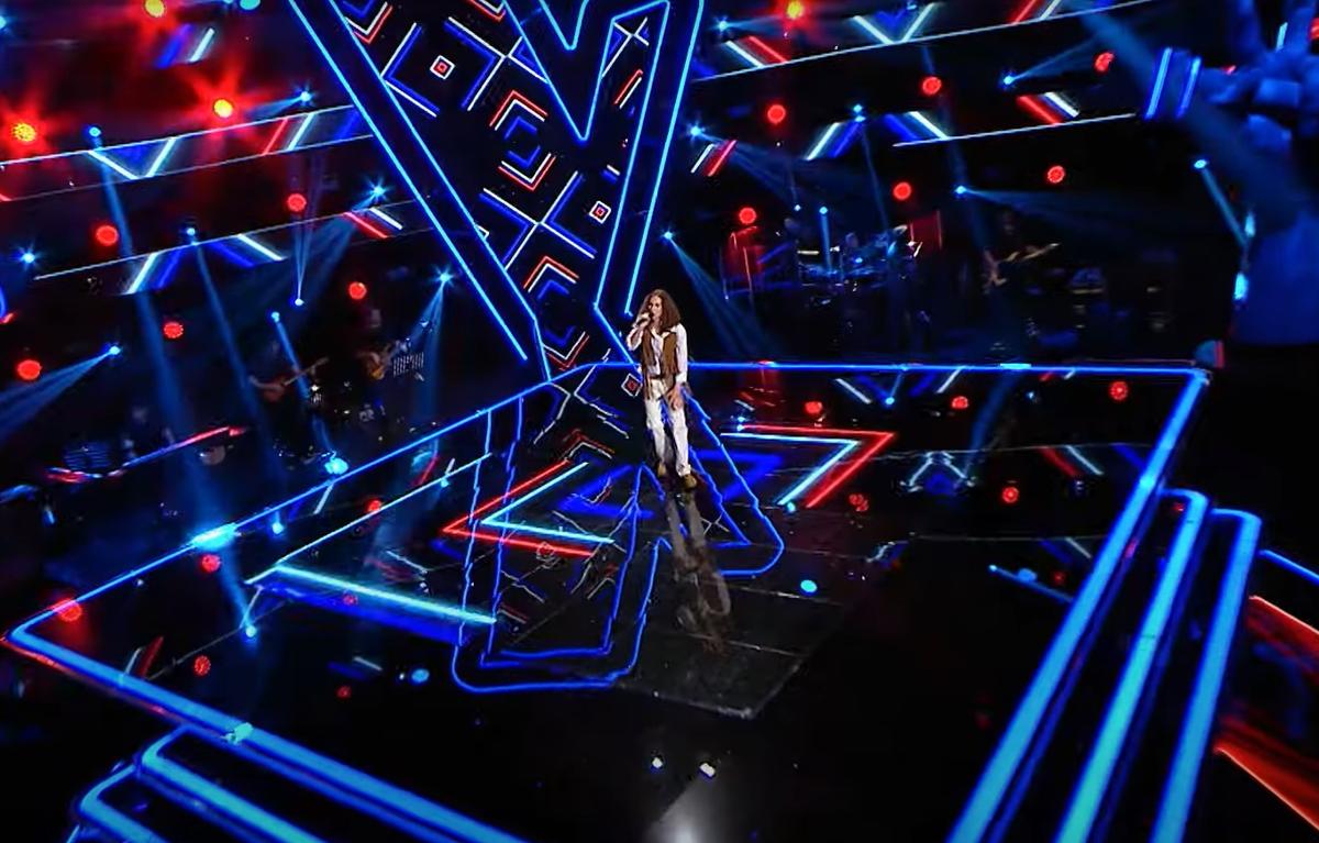 A urcat pe scena de la Vocea României și nimeni nu și-a dat seama că e fiul legendei sportului românesc