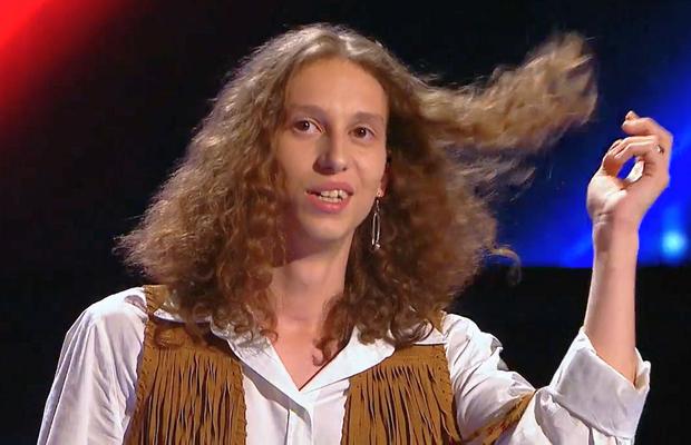A urcat pe scena de la Vocea României și nimeni nu și-a dat seama că e fiul legendei sportului românesc