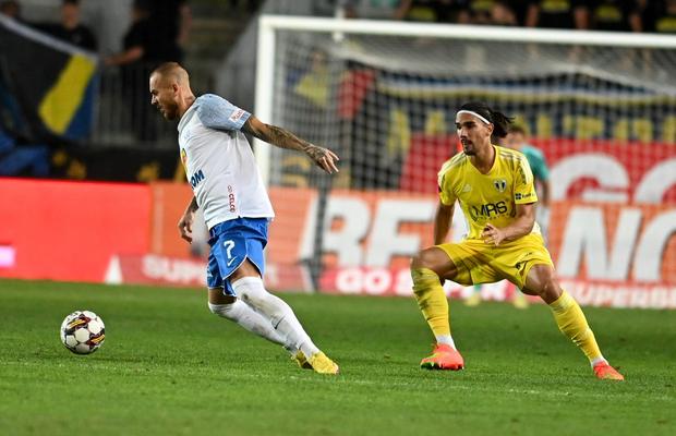 Petrolul - Farul 1-1 » Sabotați de propriii nervi pe „Ilie Oană”