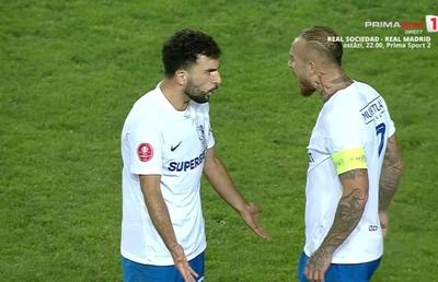 Scene incredibile în Petrolul - Farul » Alibec s-a dus glonț către coechipier! Hagi a privit uimit: „Ce faci?!”