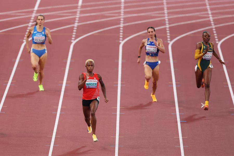 Andrea Miklos în plan secund la Tokyo FOTO Gulliver/GettyImages Atleții români și-au încheiat evoluția la Campionatele Mondiale » Alin Firfirică, în afara finalei la aruncarea discului