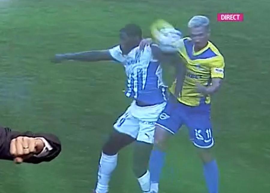 3 faze controversate în Craiova - Farul » Expertul în arbitraj a dat verdictul: „Trebuia cartonaș roșu”