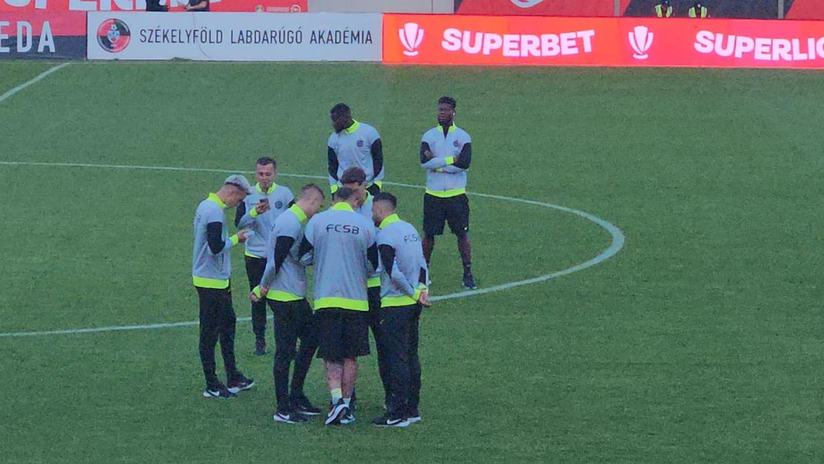 Imagini înainte de Csikszereda - FCSB