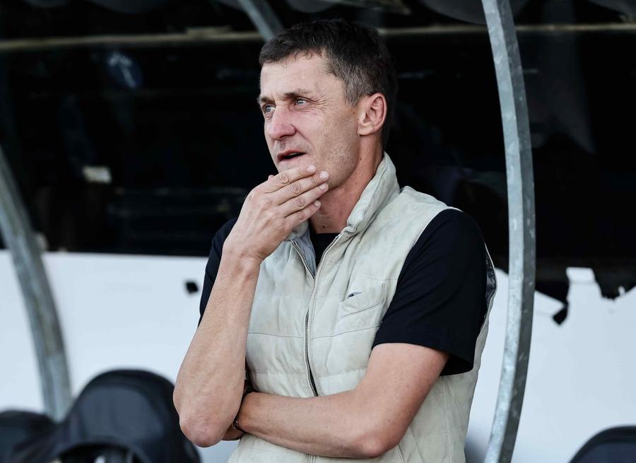 Sasa Ilic, antrenorul lui Partizan/ Foto: partizan.rs Cădere istorică! Super echipa din țara vecină a pierdut din nou și are cel mai slab start din ultimii 20 de ani