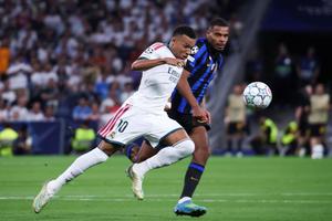 Reacția pariului lui Chivu după anunțul lui Zidane: „Sunt șocat, o nebunie totală! Dar dacă-mi cere antrenorul...”