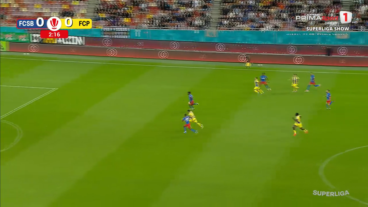 Ce fază au putut crea! Defensiva FCSB, făcută franjuri de Petrolul după doar 3 minute