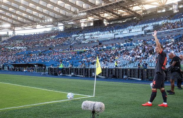 Cum încearcă jucătorii lui Lazio să-i readucă pe fani la stadion » Patronul Claudio Lotito a fost pus în gardă