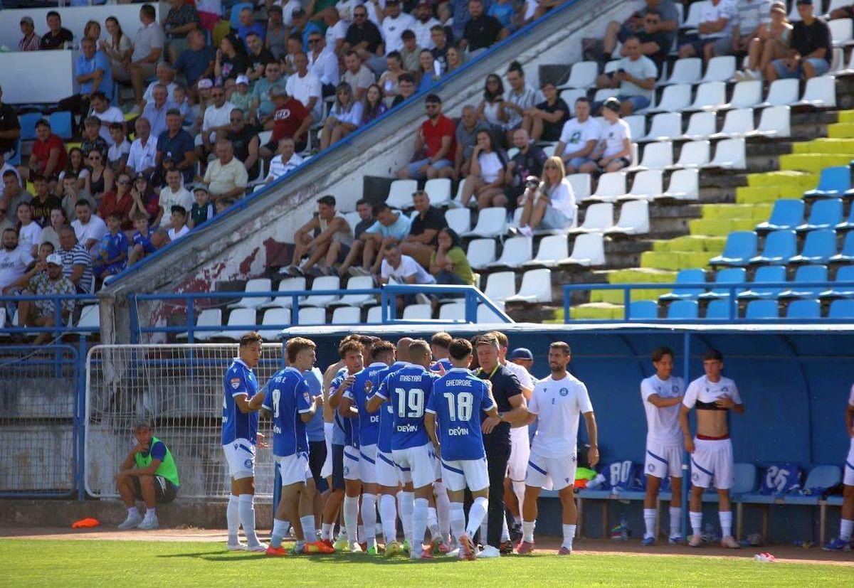 Antrenorul liderului-surpriză din „B” și-a dezvăluit planul: „Proiect pe termen lung! Să nu fim doar o apariție meteorică în Liga 1”