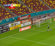 Golul lui Nlundulu în FCSB - Petrolul // foto: capturi Prima Sport