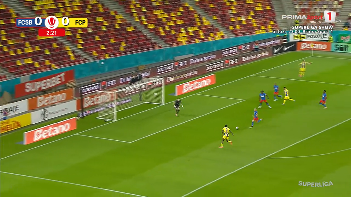 Ce fază au putut crea! Defensiva FCSB, făcută franjuri de Petrolul după doar 3 minute
