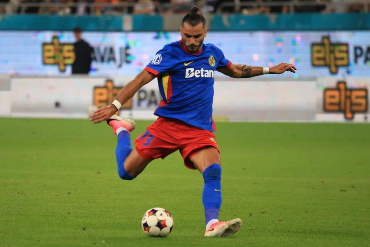 Karlo Muhar, în FCSB - Petrolul // foto: Ionuț Iordache