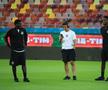 Joao Paulo, Boutoutaou și Gnahore, înainte de FCSB - Petrolul // foto: Ionuț Iordache