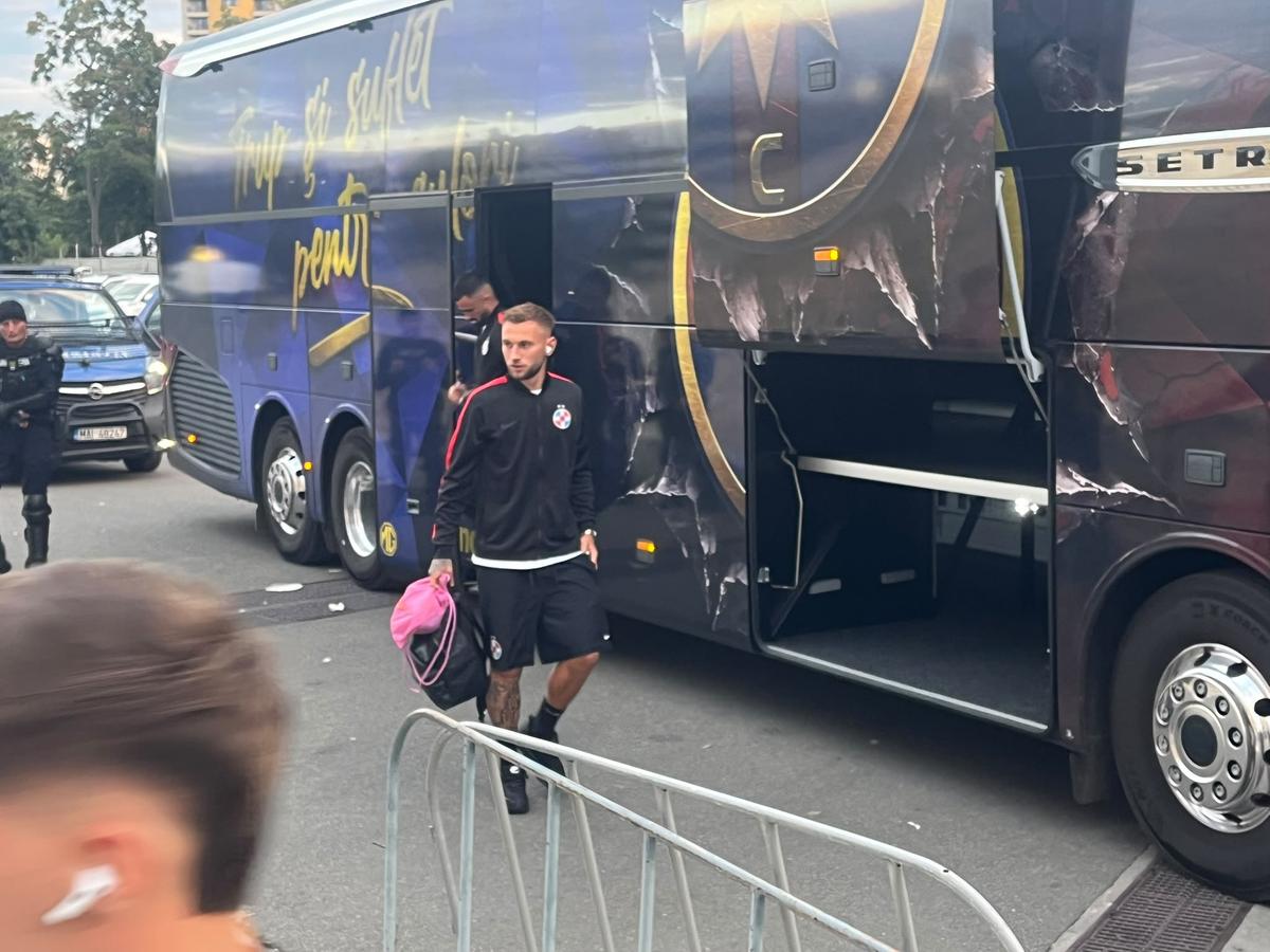 Înainte de FCSB - Petrolul, 14 septembrie 2026