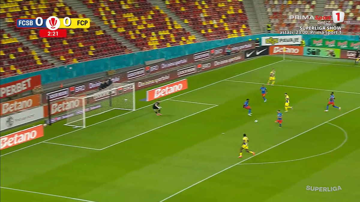 Ce fază au putut crea! Defensiva FCSB, făcută franjuri de Petrolul după doar 3 minute