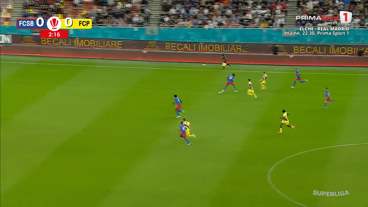 Ce fază au putut crea! Defensiva FCSB, făcută franjuri de Petrolul după doar 3 minute