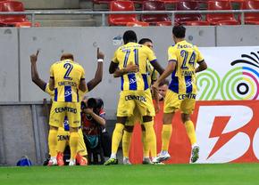 Ce fază au putut crea! Defensiva FCSB, făcută franjuri de Petrolul după doar 3 minute