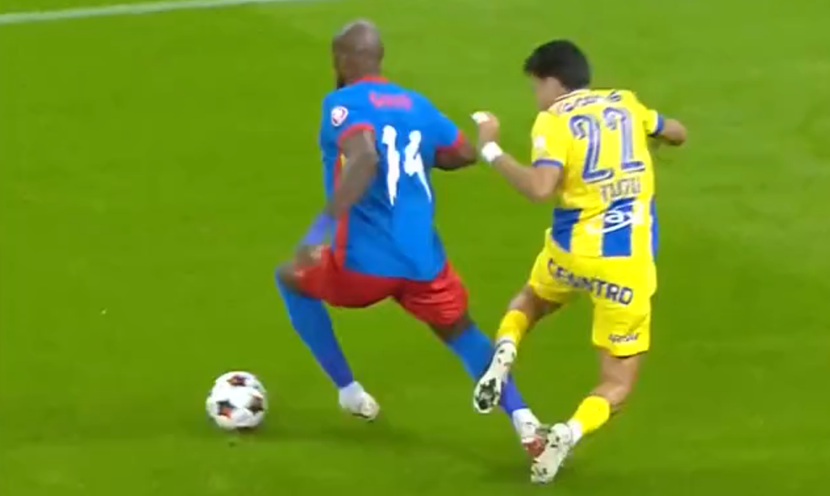 Cum a primit FCSB penalty cu Petrolul: analiză VAR de aproximativ 5 minute