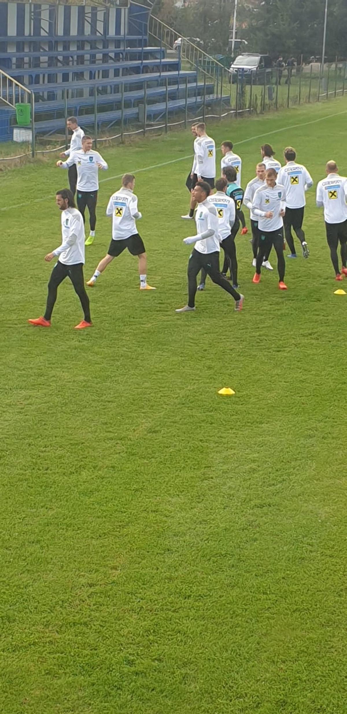 ROMÂNIA - AUSTRIA. EXCLUSIV/FOTO Alaba și starurile lui Foda s-au antrenat la Păulești, pe terenul derby-ului cu Bănești - Urleta :)